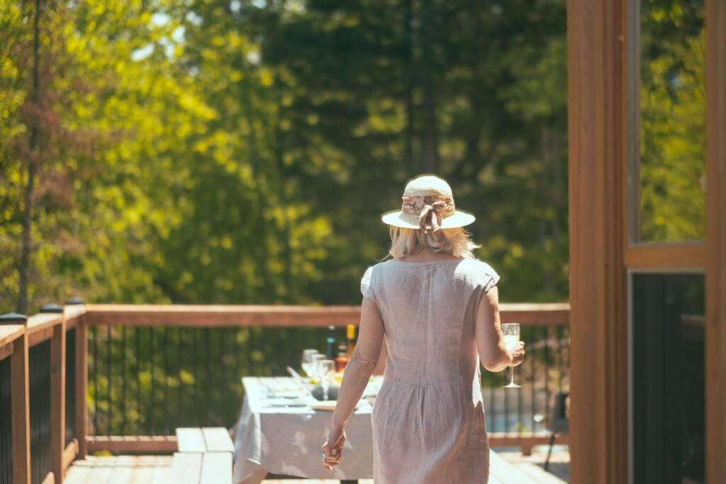 Chalet Red Deer Spa At Fiddler Lake Mille-Isles Zewnętrze zdjęcie